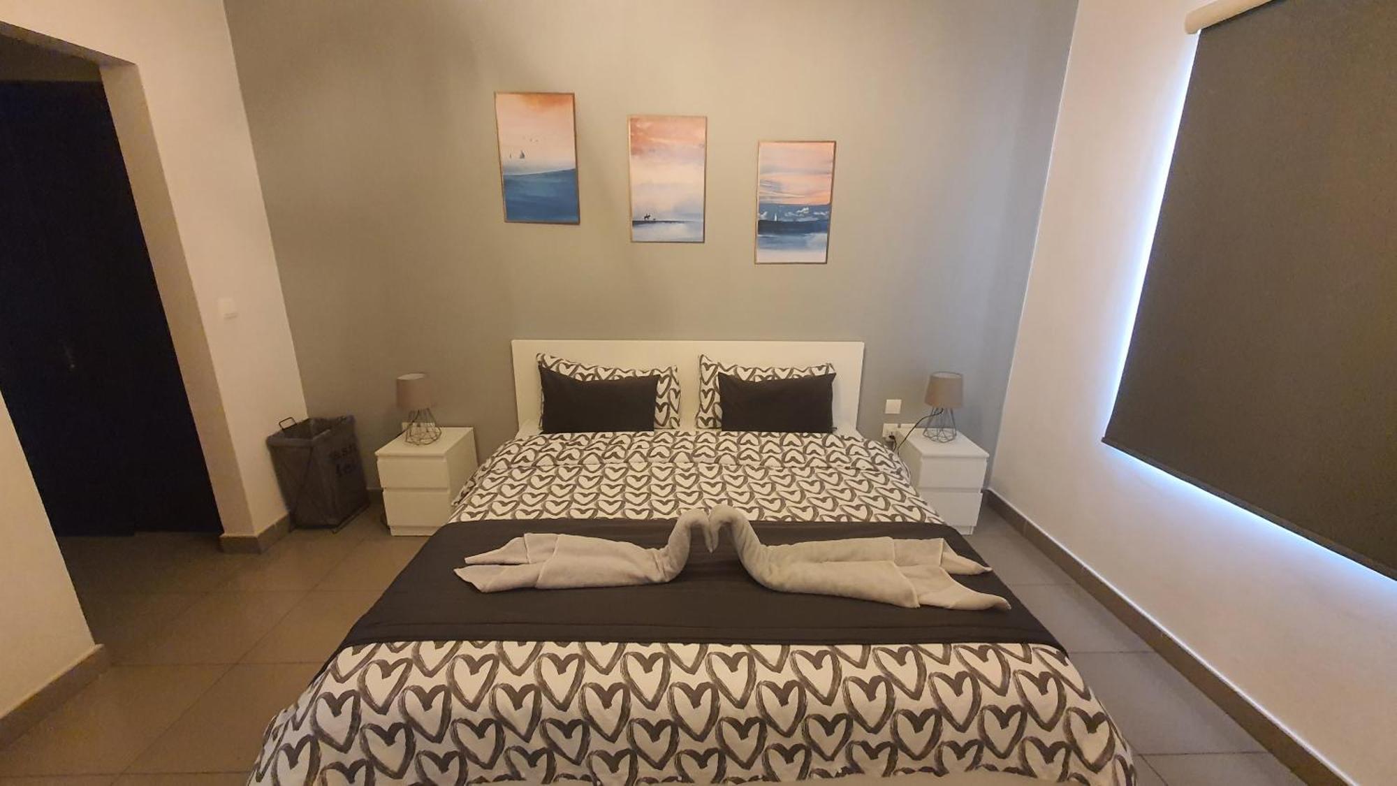 Comfy Stays Sea View Apartments At Deadsea Samarah Resort Sweimeh Bilik gambar
